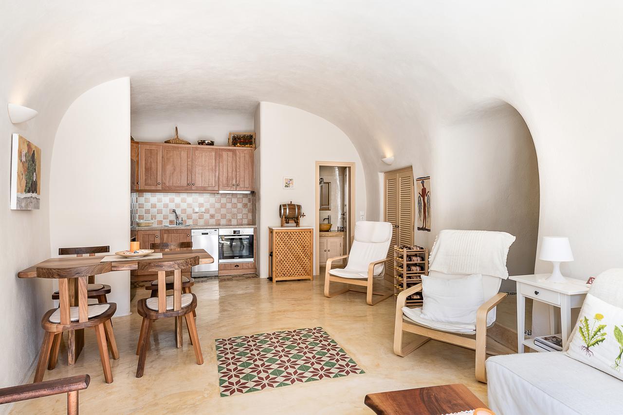 Flora'S House & Cave Winery Villa Pyrgos Kallistis ภายนอก รูปภาพ